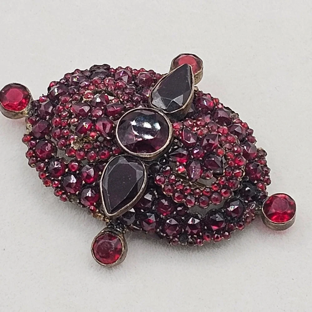 Vtg Bohemian Czech Garnet Brooch Deep Red Victorian Style Floral Cluster 2.5